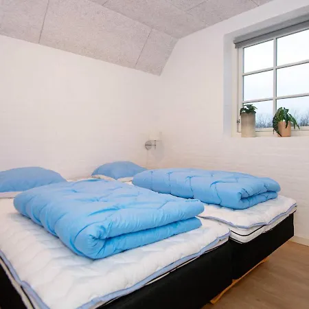 16 Person In * Ulfborg